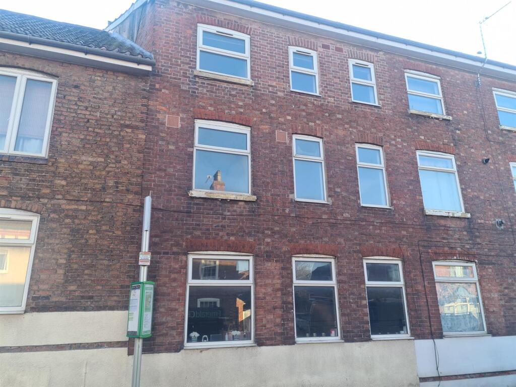 Main image of property: Flat 6 80-92 MoorgateRetfordNottinghamshire