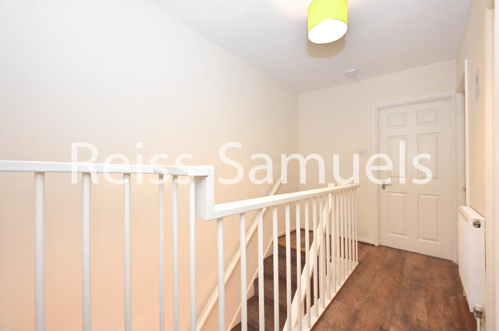 4 bedroom maisonette for rent