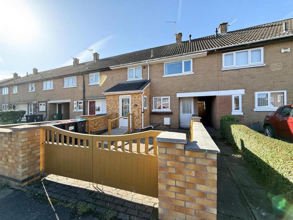 3-bed terraced on Moss Bank, Winsford, CW7, £135,000