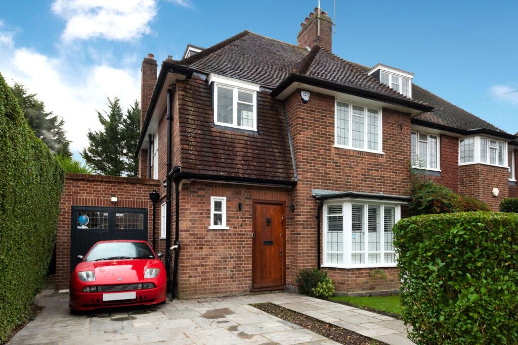 Main image of property: Widecombe Way, London, N2