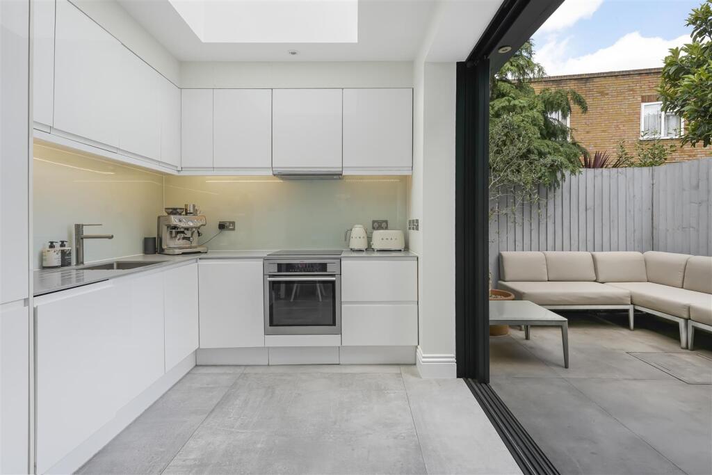 Lambrook Terrace, Fulham - View 5