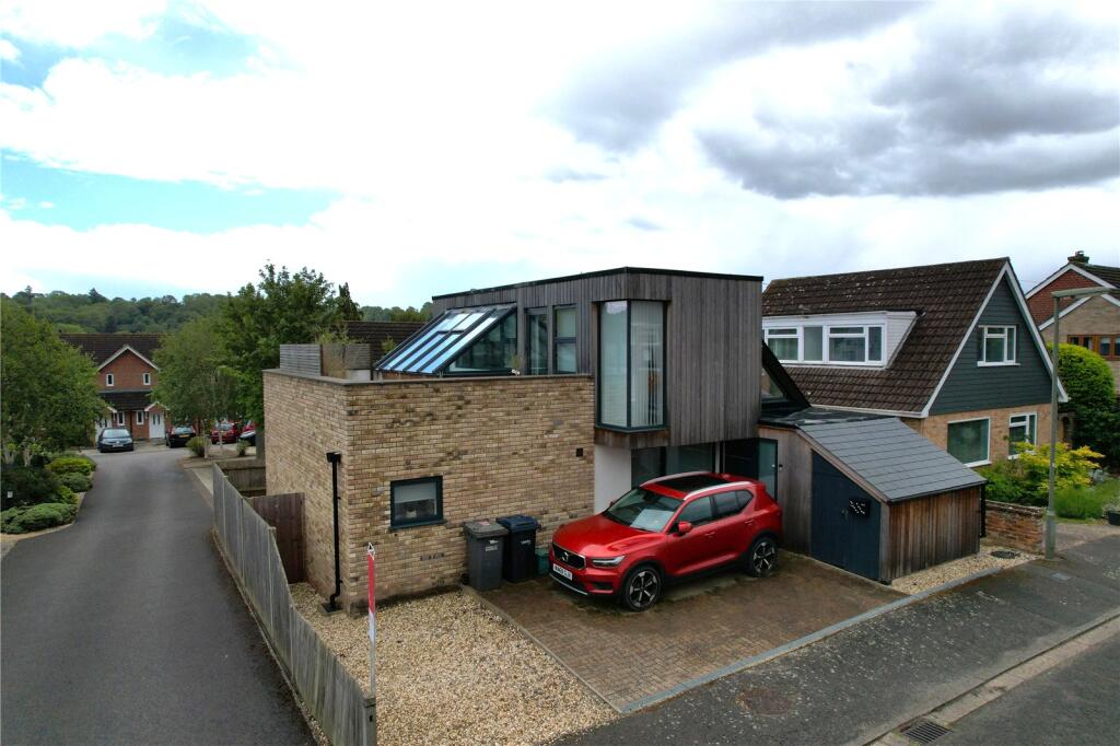 Main image of property: Llanaway Close, Godalming, Surrey, GU7