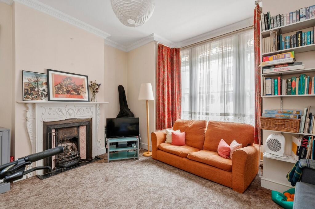 House in London - View 5