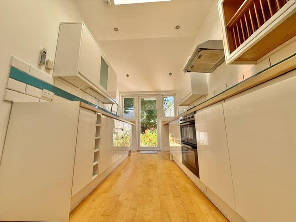 College Park Place, Peverell, Plymouth. Beautifully Presented 3-Bed Cottage Just Moments from Hyde Park & Mutley Plain photo 4