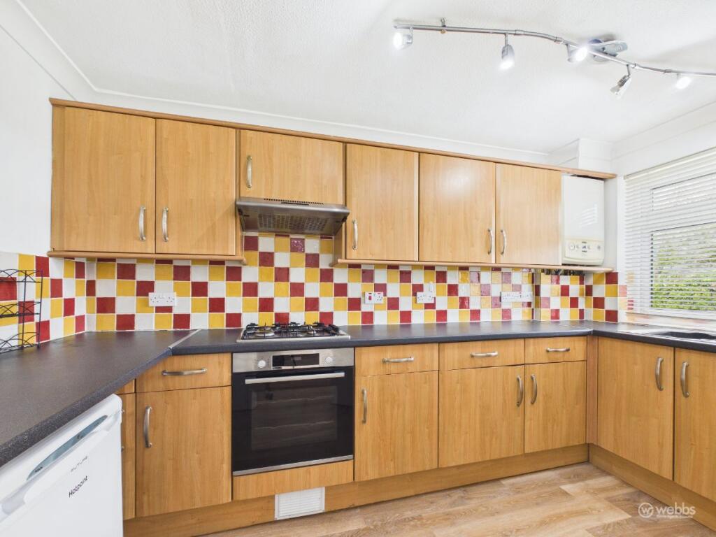 Holmbury Grove, Forestdale, Croydon - View 5