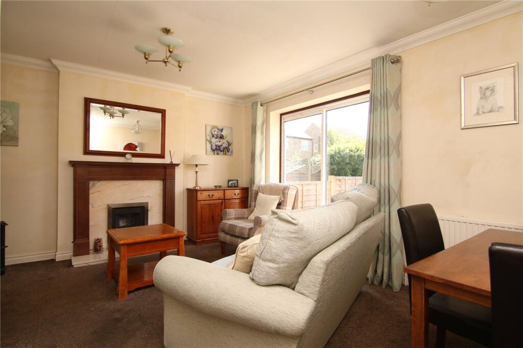 Clayton Hall Road, Cross Hills, BD20 photo 4