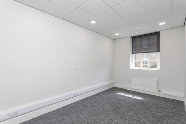 Private office/meeting room