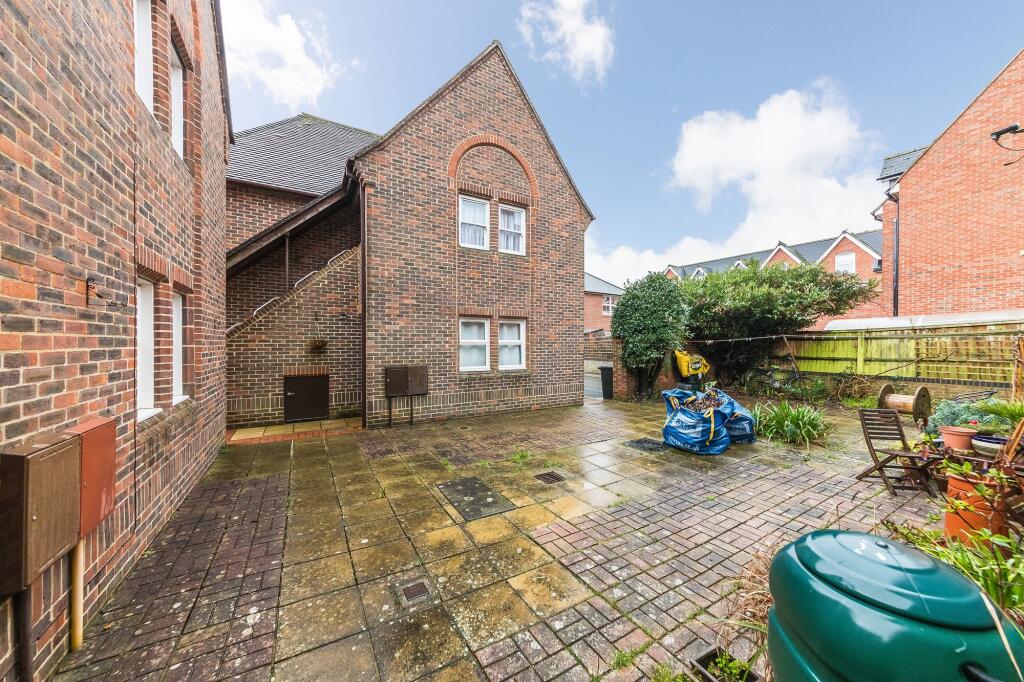 Apartment in Vale of White Horse, Abingdon on Thames - View 4