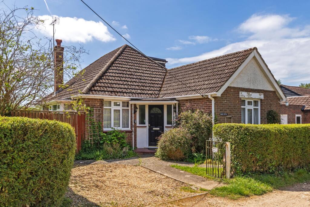 Main image of property: Manor Road, Twyford, SO21