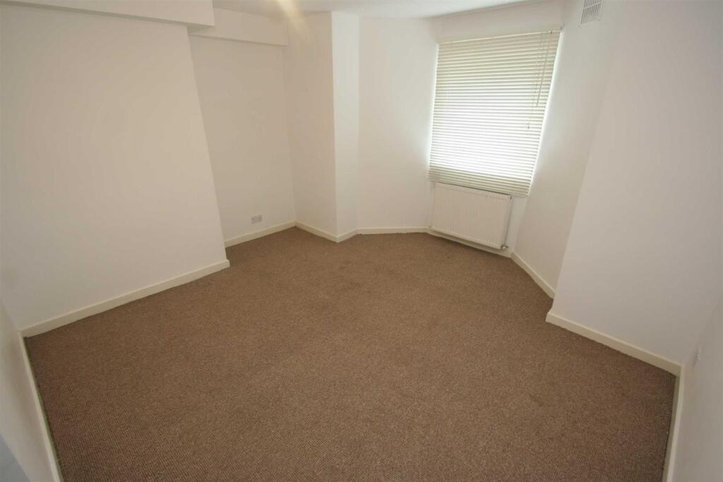 Apartment in Warrington - View 4