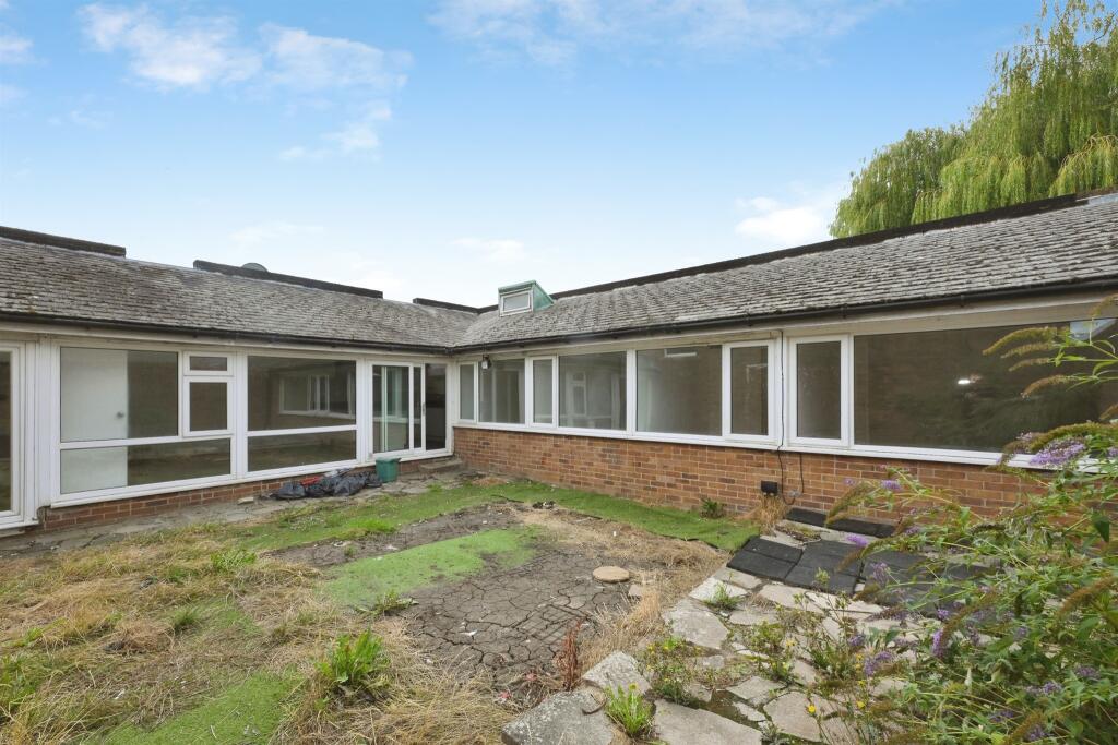 Main image of property: Bishopsfield, Harlow