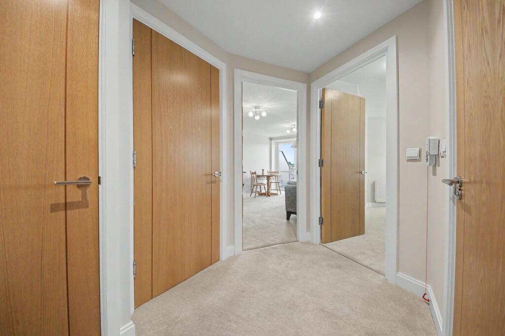 Apartment in Southampton - View 5