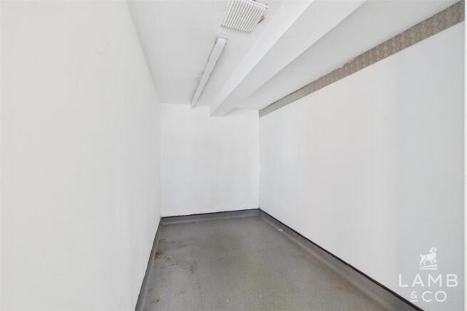 CAM02431G0-PR0630-STILL016.jpg