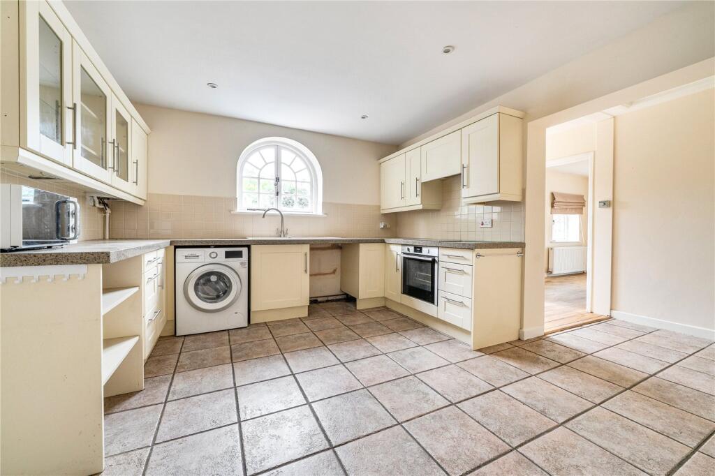 House in Ipswich - View 2