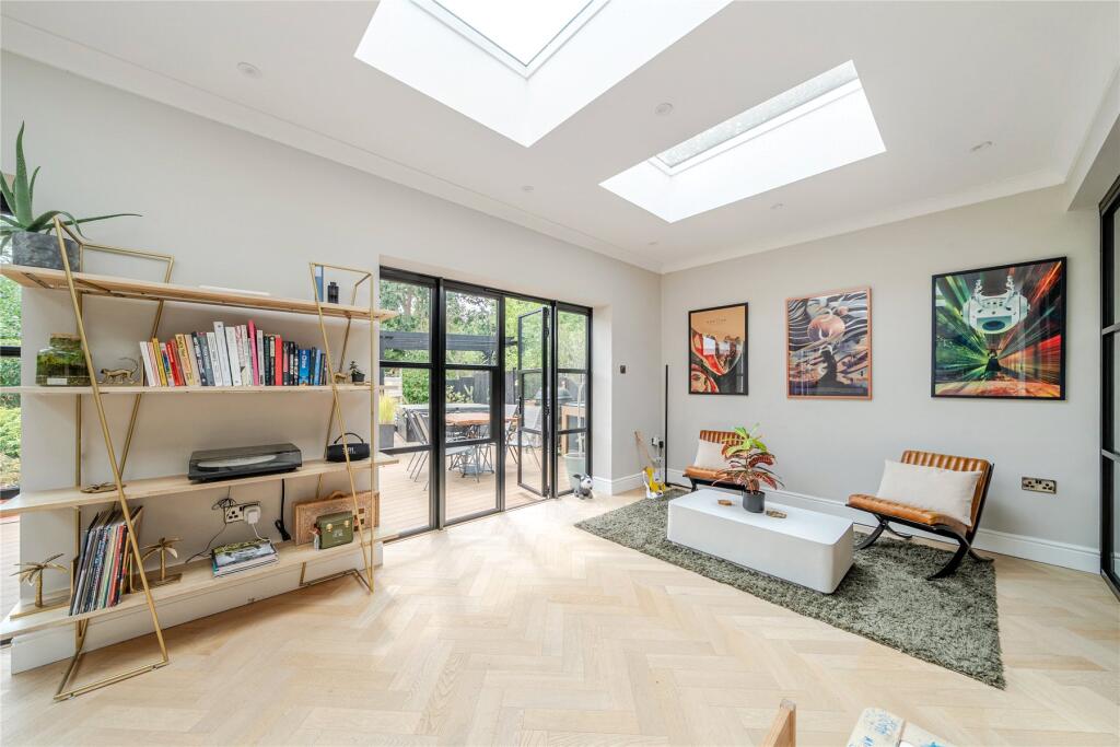 House in London, New Beckenham - More