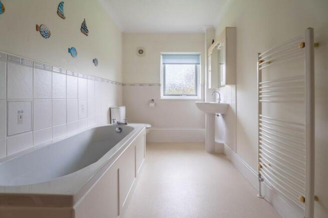 Jack &amp; Jill Bathroom