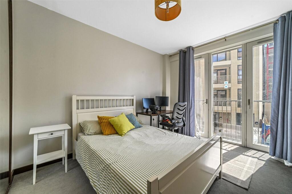 Apartment in London, Fish Island, Bow - More