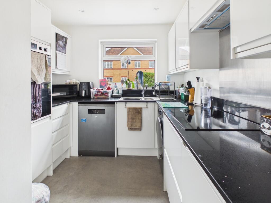 House in Twickenham - View 3