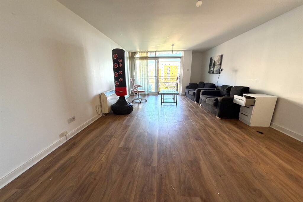 Apartment in London - View 3