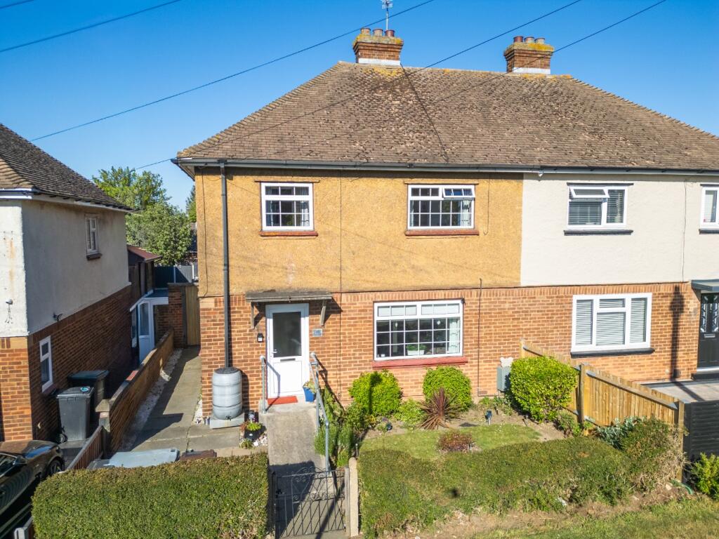 Main image of property: Cygnet Gardens, Northfleet, Gravesend, Kent, DA11 7DN