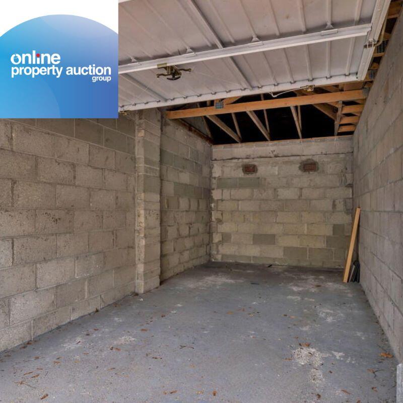 Garage (Right) At Mavisbank Gardens, Glasgow, Lanarkshire, G51 1HF - View 4