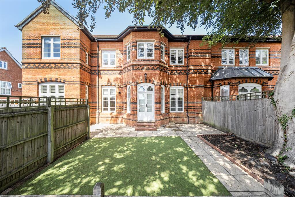 Main image of property: The Courtyard, Boyn Hill, Maidenhead, SL6