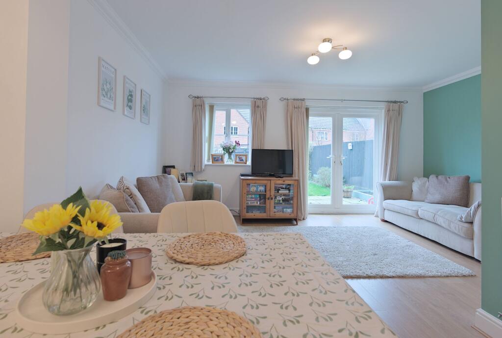 House in Henlow, Central Bedfordshire - View 3