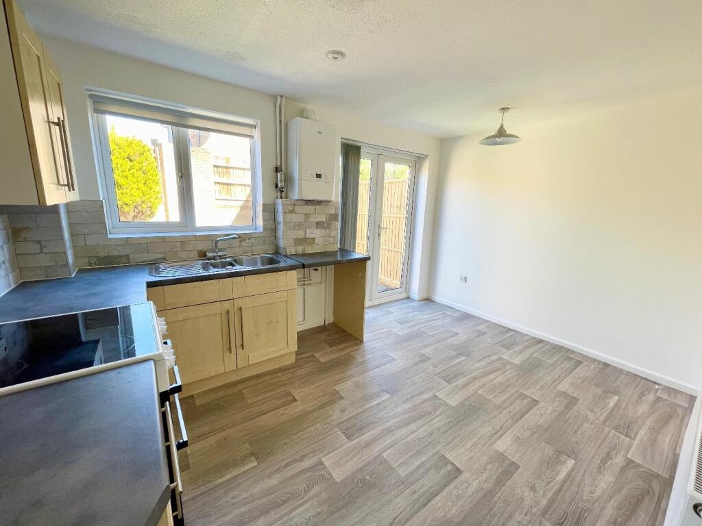 Sandover, East Hunsbury, Northampton NN4 - View 3