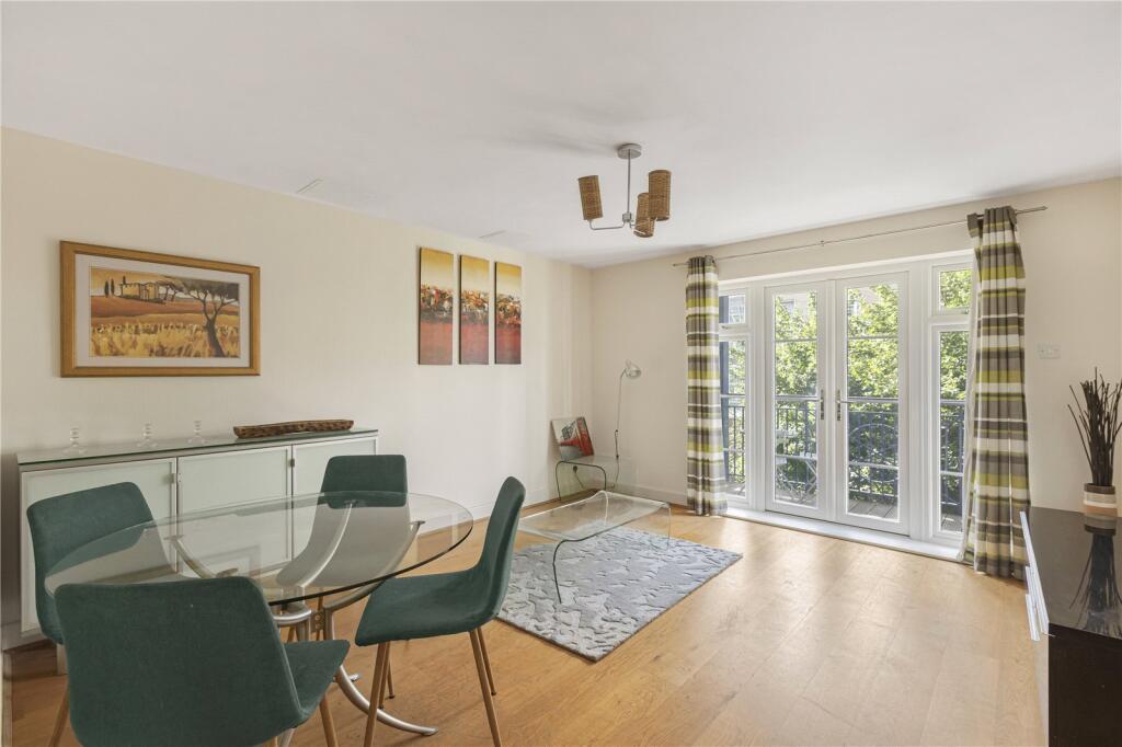 Main image of property: Victory Place, London, E14