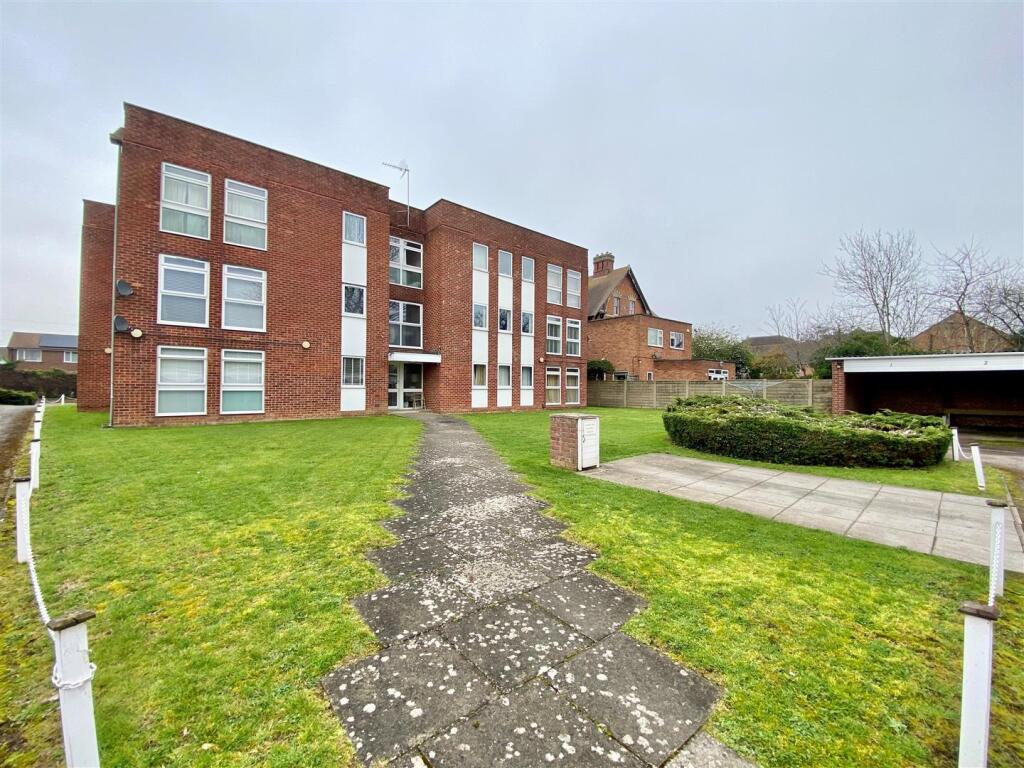 Main image of property: Barnwood Road, Barnwood