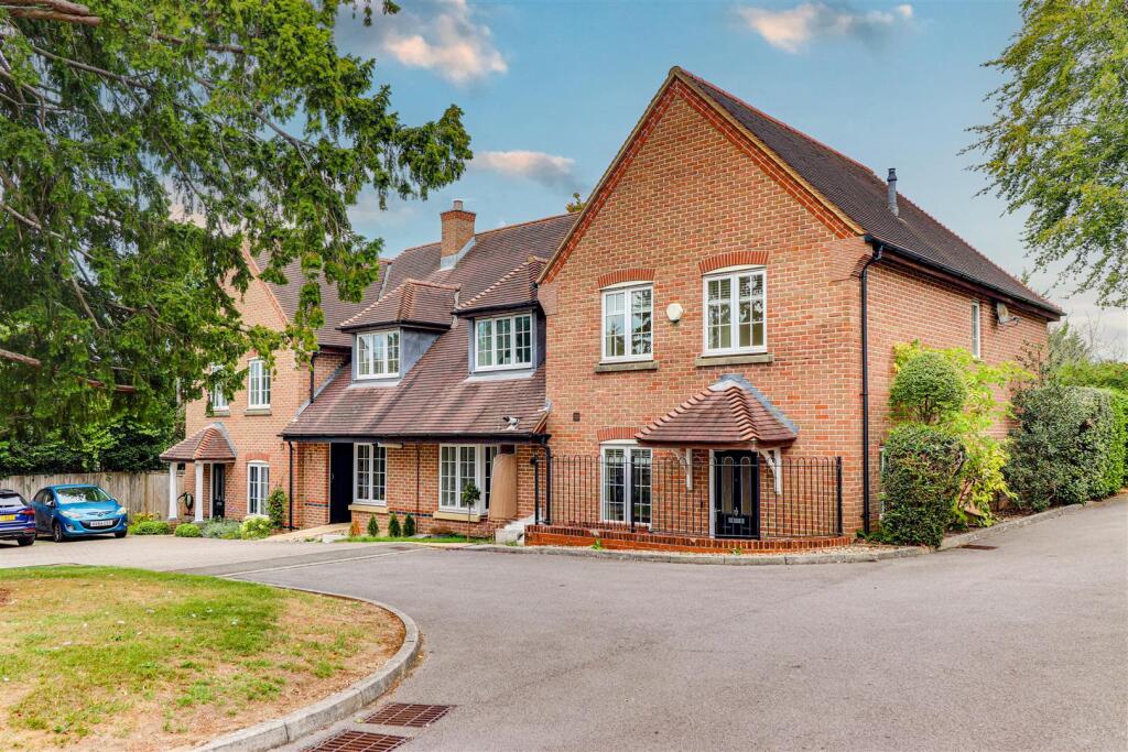 Main image of property: Kyngeshene Gardens, Guildford