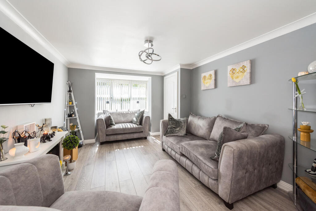 House in Fareham, Whiteley - View 3