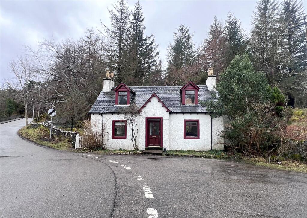 Main image of property: Rose Cottage, 43 Lochinver, Loichinver, IV27