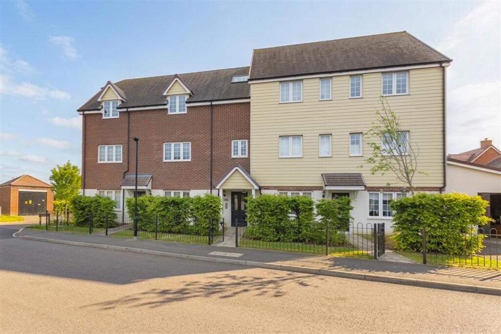 Main image of property: Tully Drive, Paddock Wood, Tonbridge