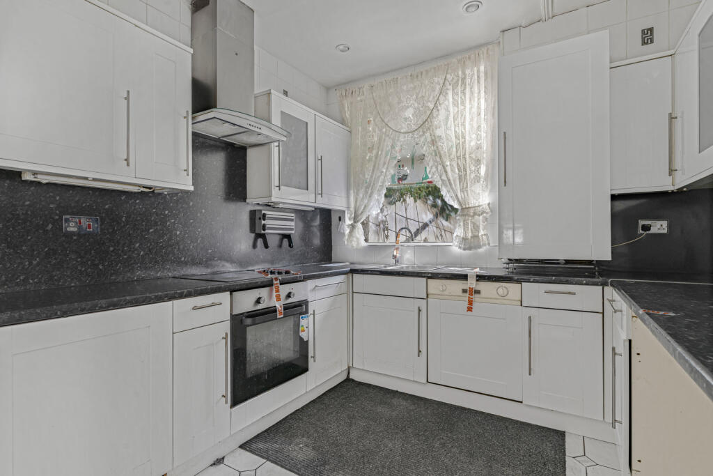 House in London - View 3