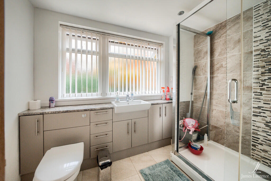 Apartment in Birmingham, West Midlands - View 5