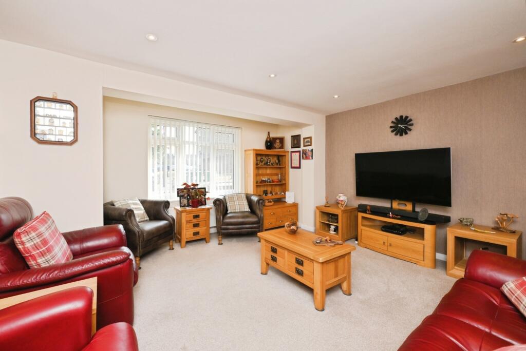 House in Thurrock, Essex - View 2