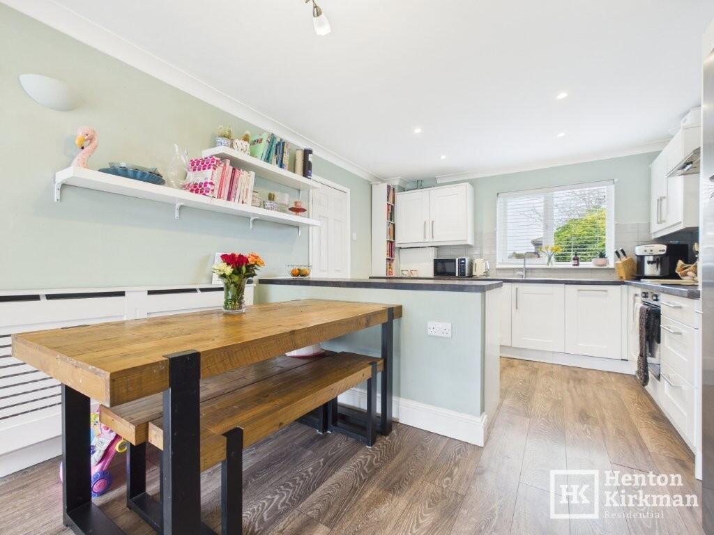 Main image of property: Queens Gate Mews, Billericay, Essex, CM12 0XL