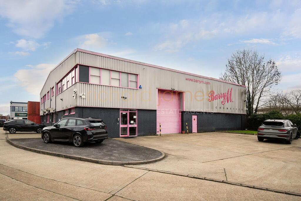 Main image of property: Bittacy Hill, Mill Hill East, London, NW7