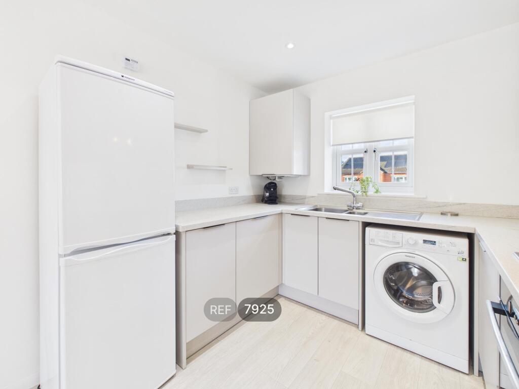 Main image of property: Village Court, Richmond Lane, Hull, HU7 3LF