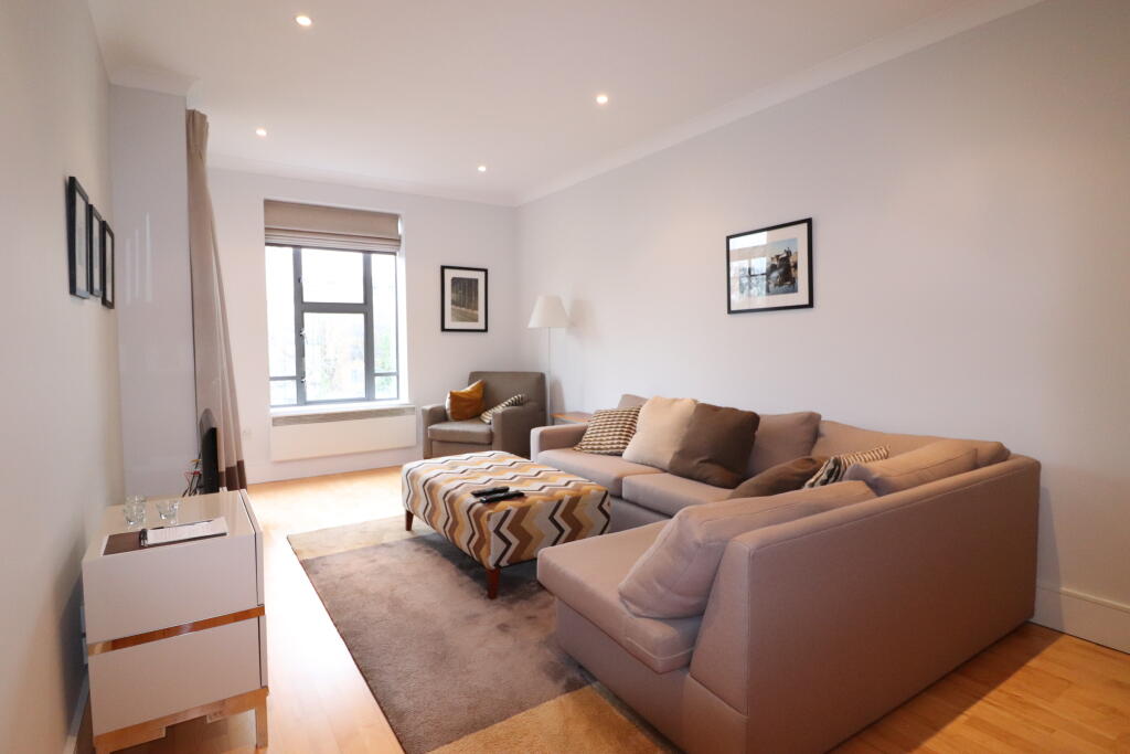 Apartment in Birmingham, The Calthorpe Estate, Calthorpe Fields - View 2