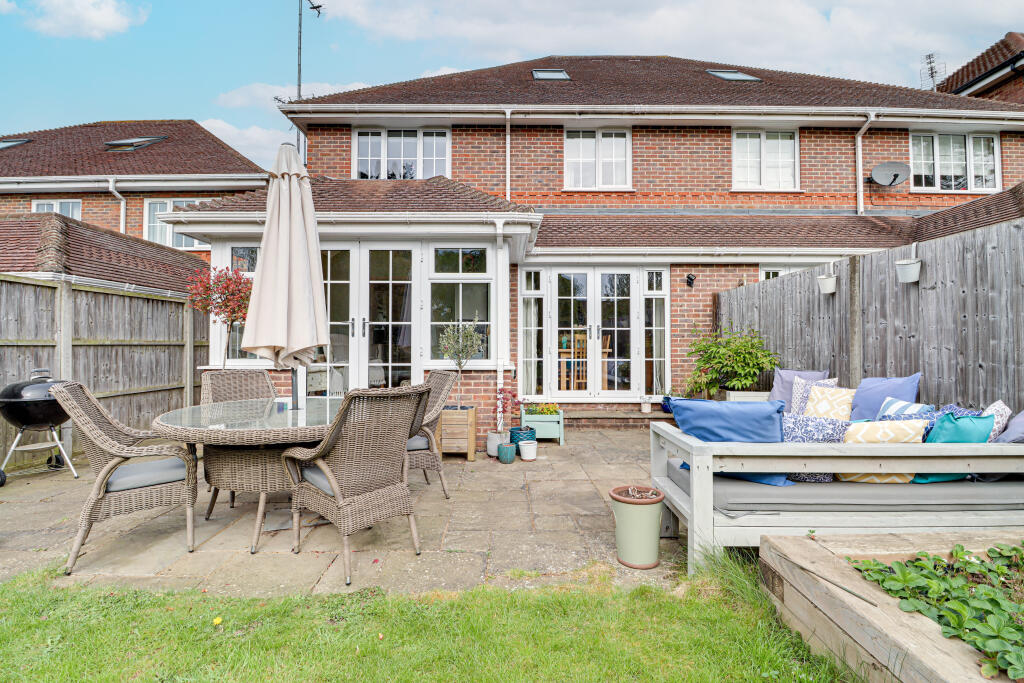 Additional image 23 of Pipers Avenue, Harpenden, Hertfordshire, AL5