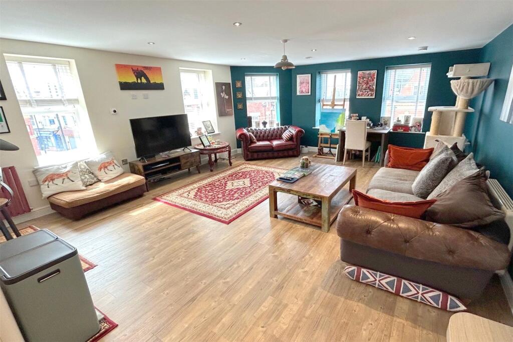 Station Apartments, Whitley Bay, NE26 photo 2