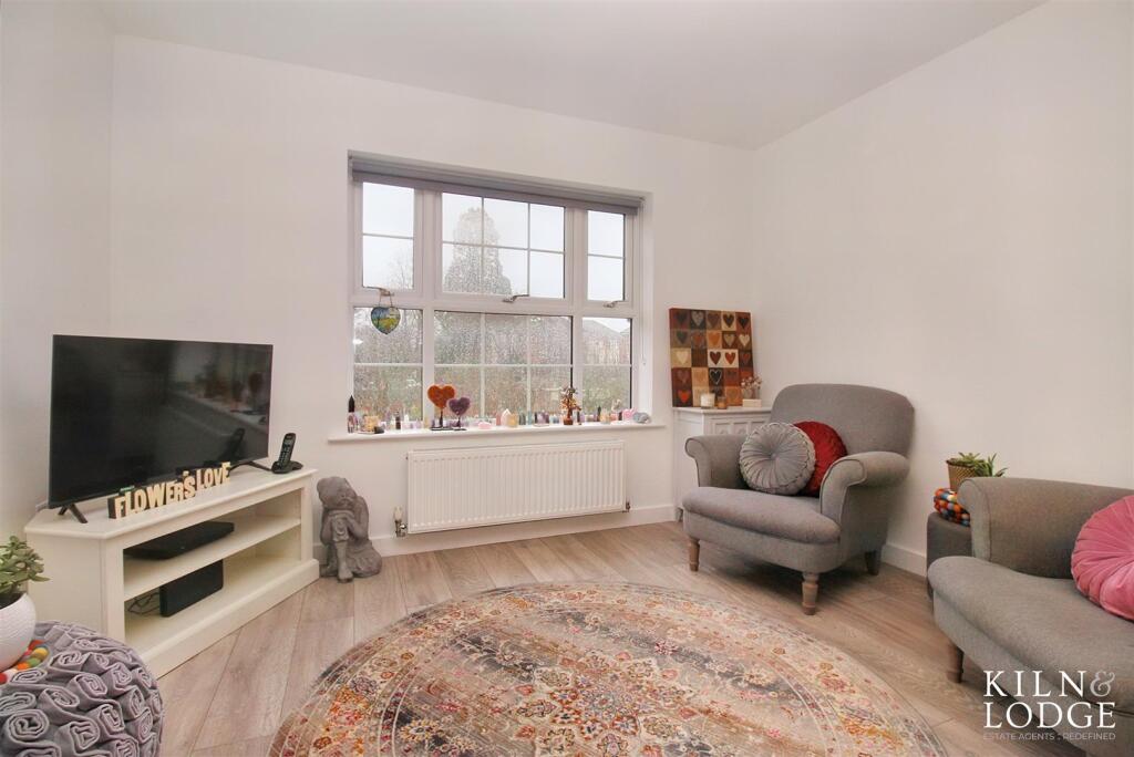 Apartment in Chelmsford, Moulsham - View 3