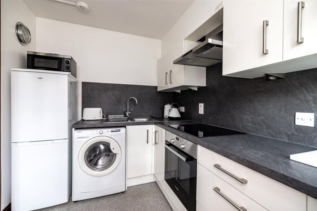 Apartment in Aberdeen - View 5