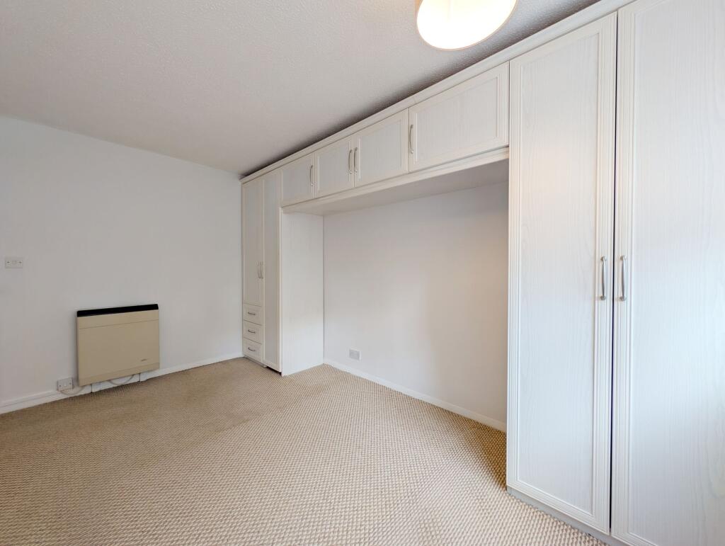 Apartment in Warrington - More