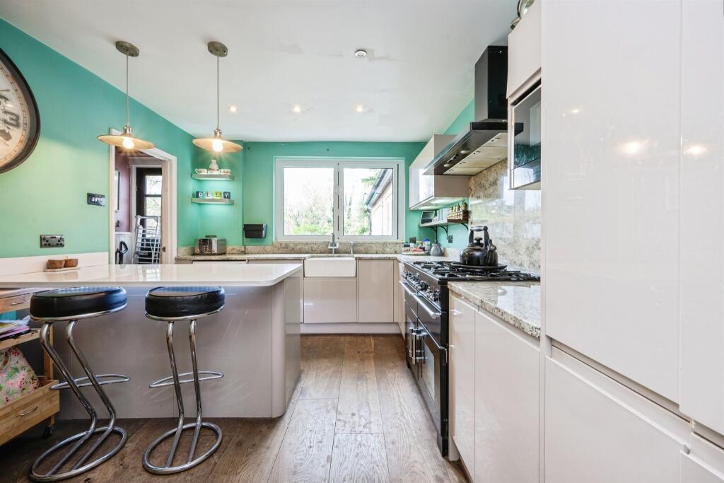 Additional image 12 of Radlett Road, Frogmore, St. Albans