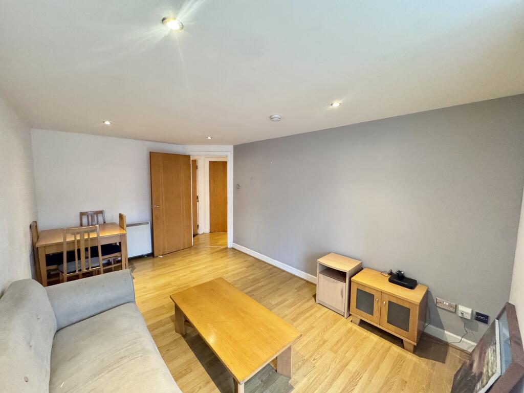 Apartment in Nottingham, The Park - View 2