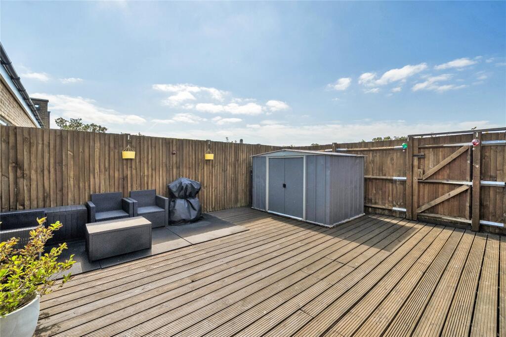 Apartment in London - View 5