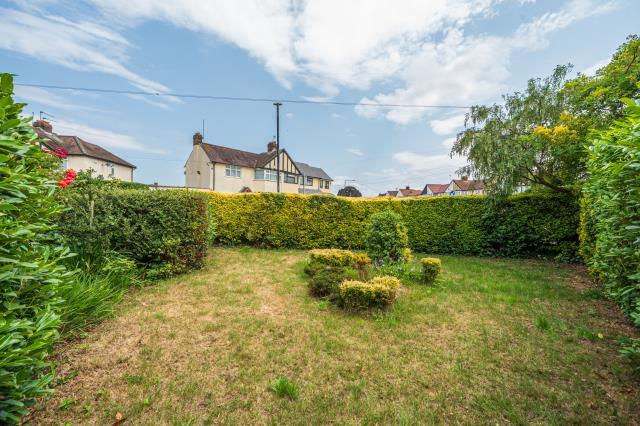 Litcham Spur, Slough photo 2
